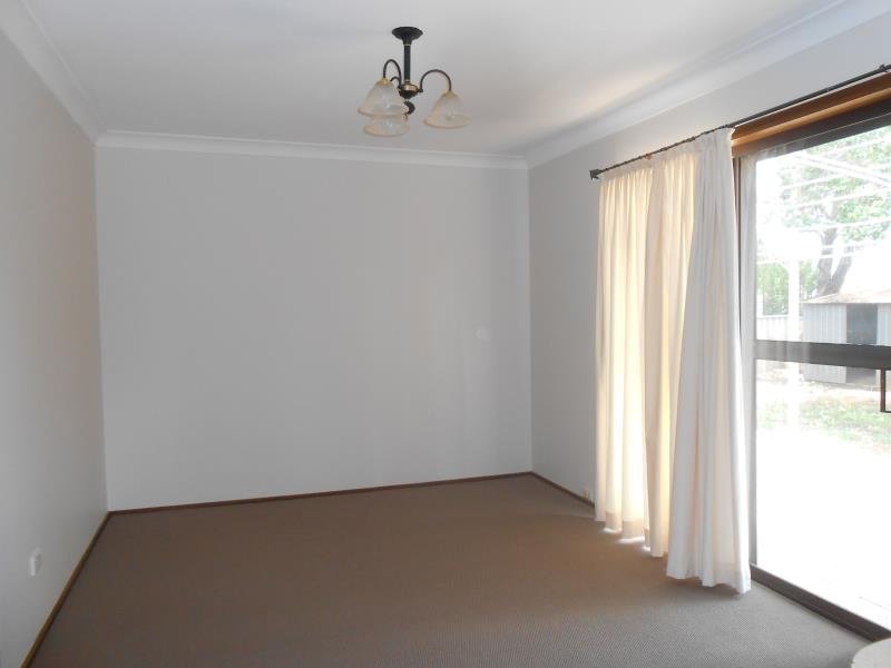 9 Woodbry Crescent TAMWORTH 8