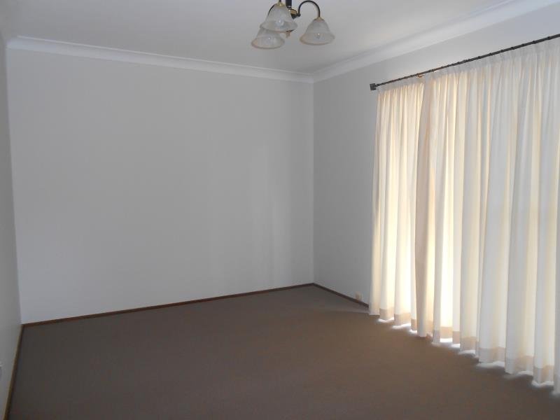 9 Woodbry Crescent TAMWORTH 9