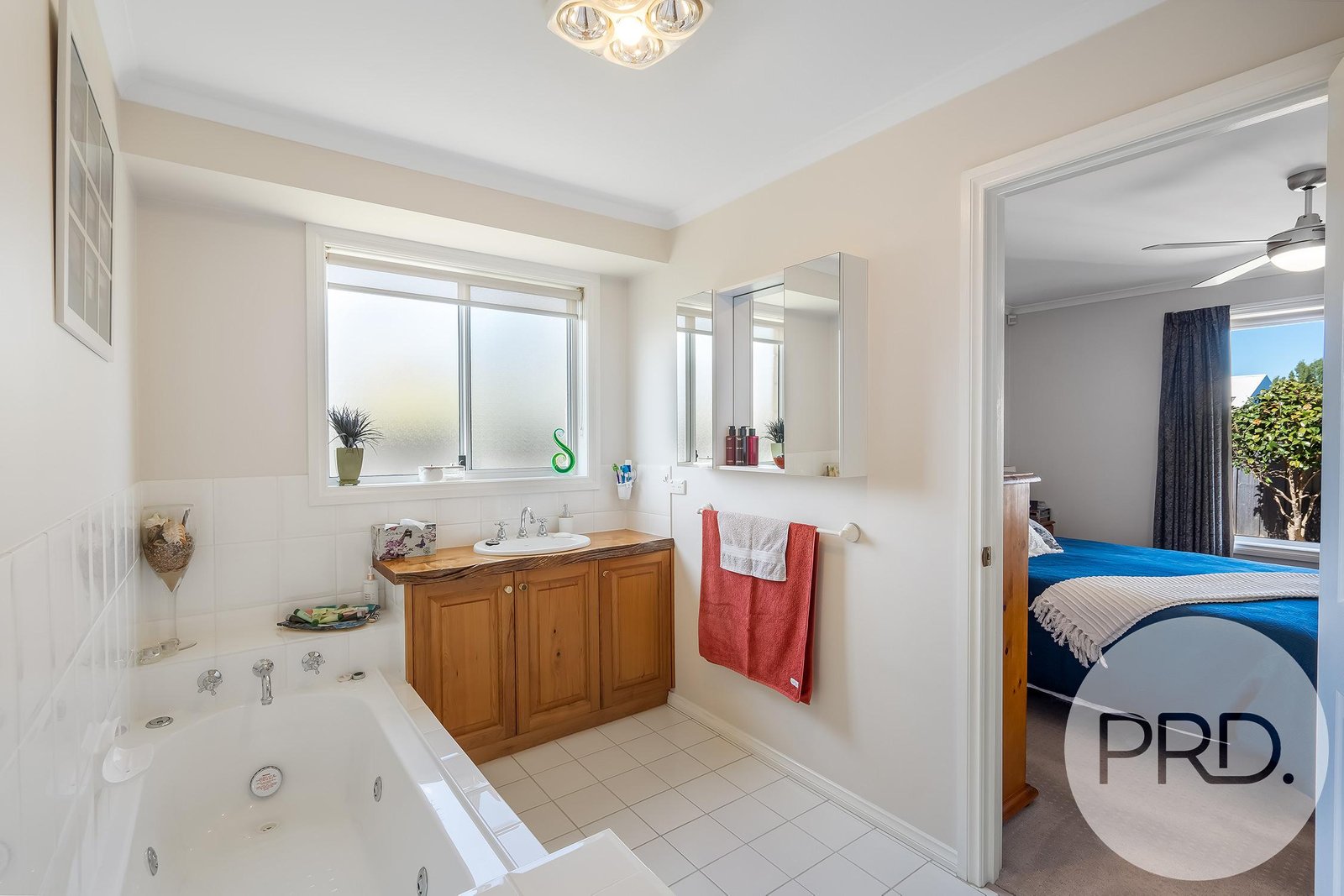 9 Woodhurst Road SEVEN MILE BEACH 14