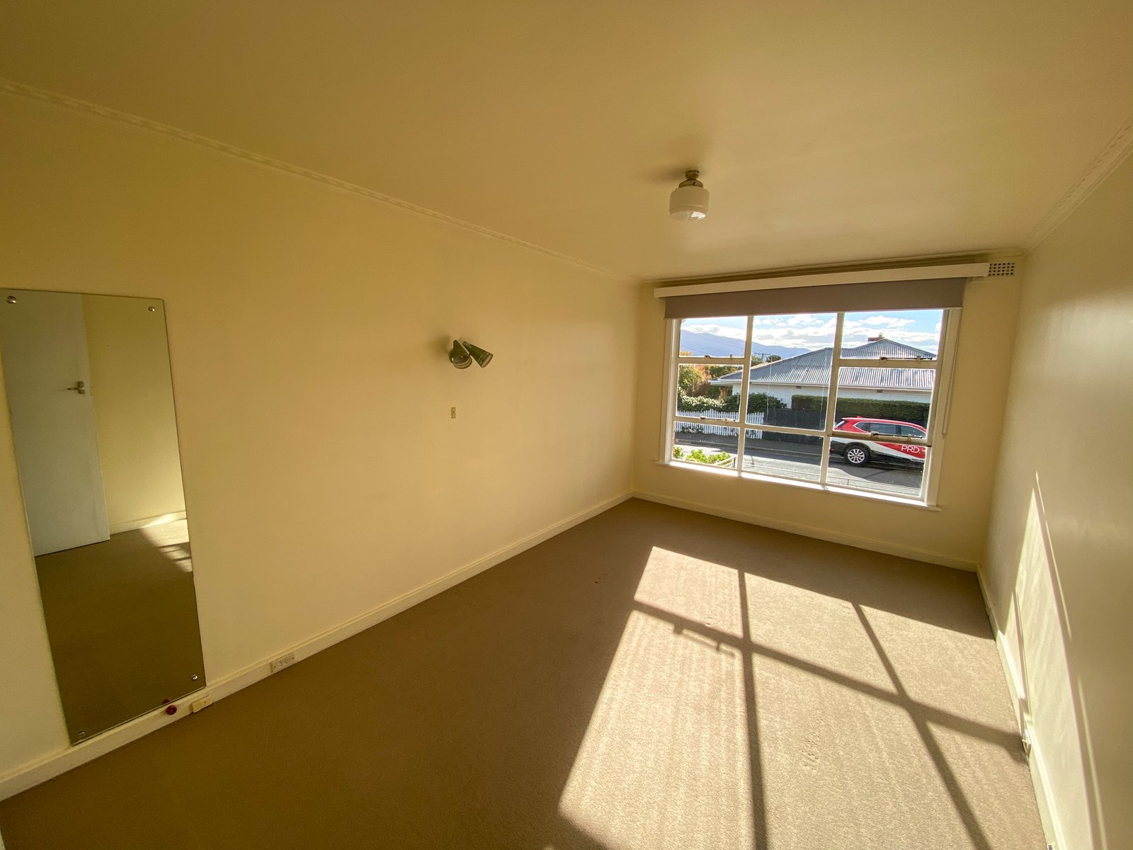 9 Woodlands Avenue NEW TOWN 10