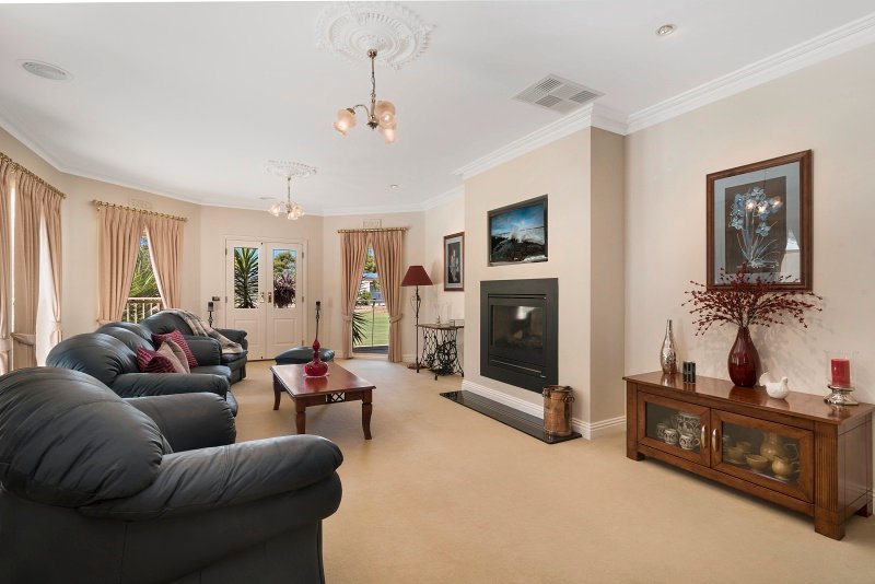 9 Woodlea Close STRATHFIELDSAYE 5
