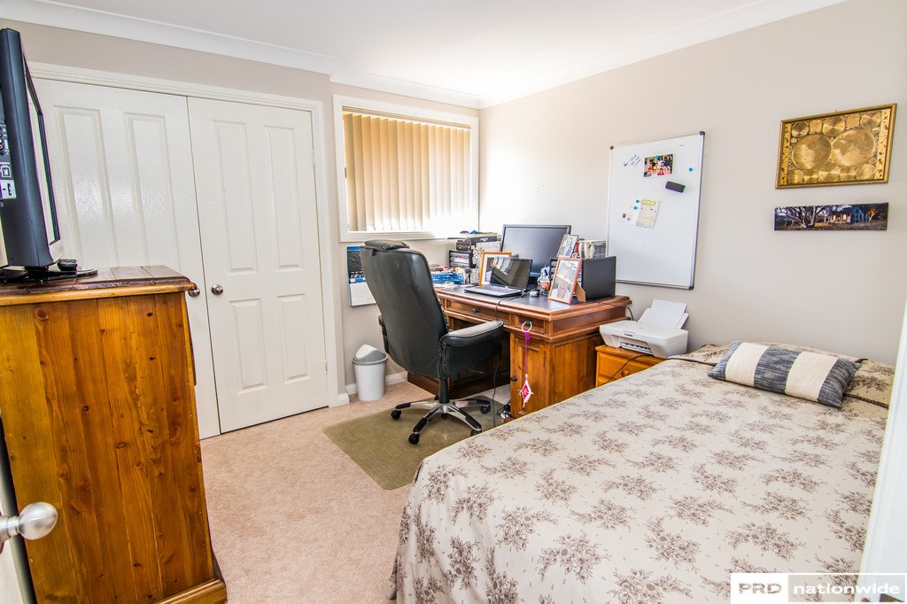 9 Woodside Road TAMWORTH 10
