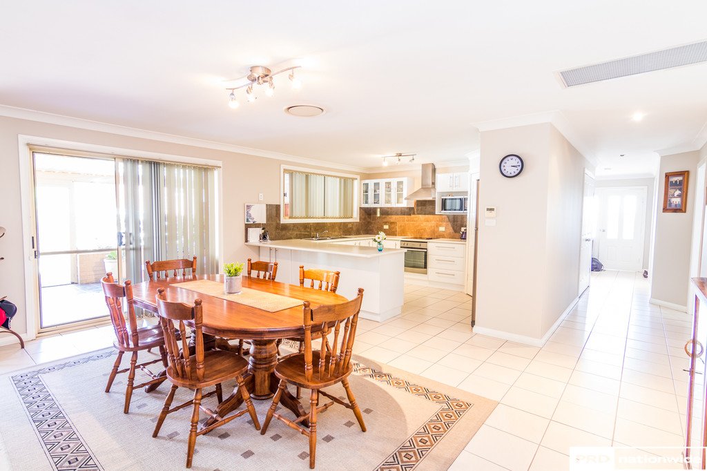 9 Woodside Road TAMWORTH 12