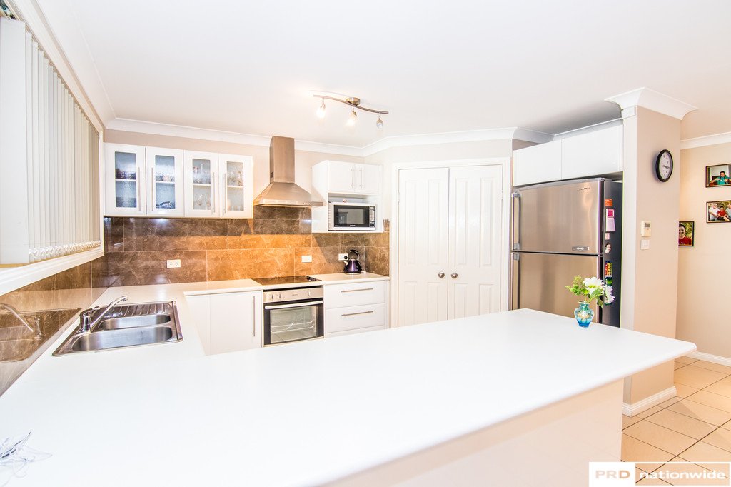 9 Woodside Road TAMWORTH 14