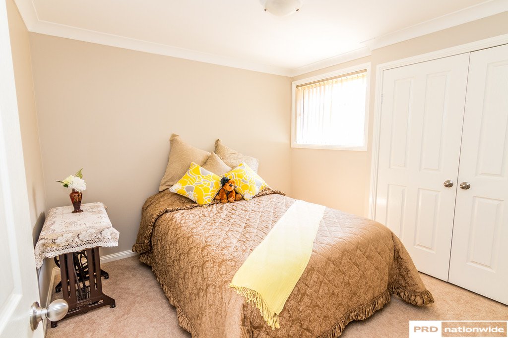 9 Woodside Road TAMWORTH 15