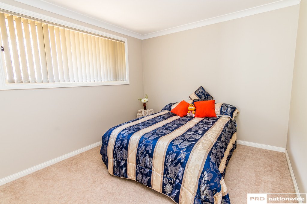 9 Woodside Road TAMWORTH 16