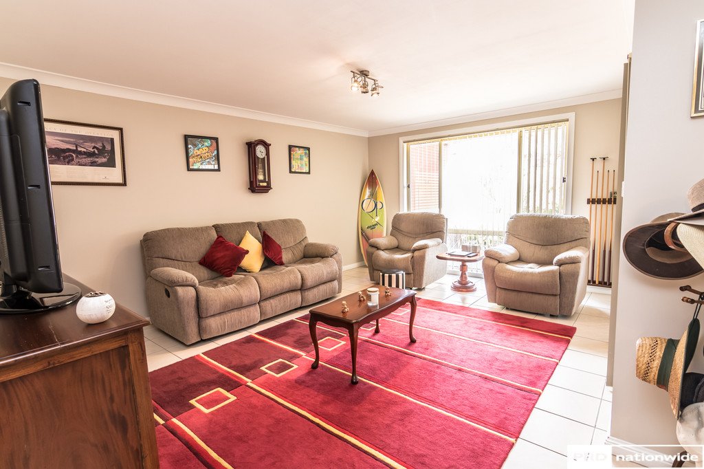 9 Woodside Road TAMWORTH 24