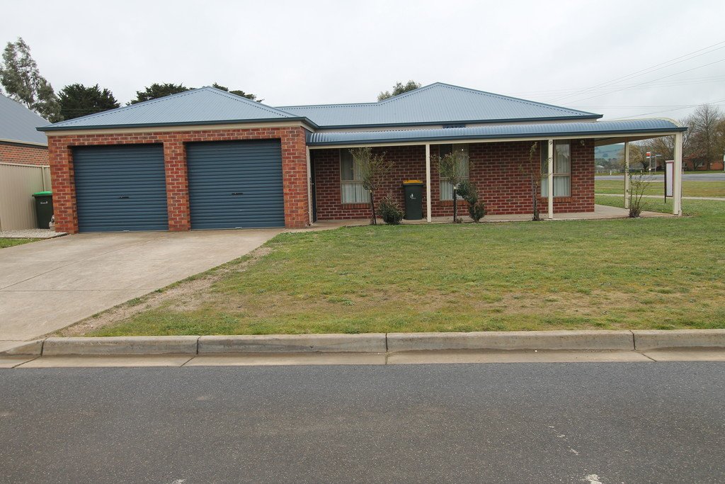 9 Yootha Court MINERS REST 1