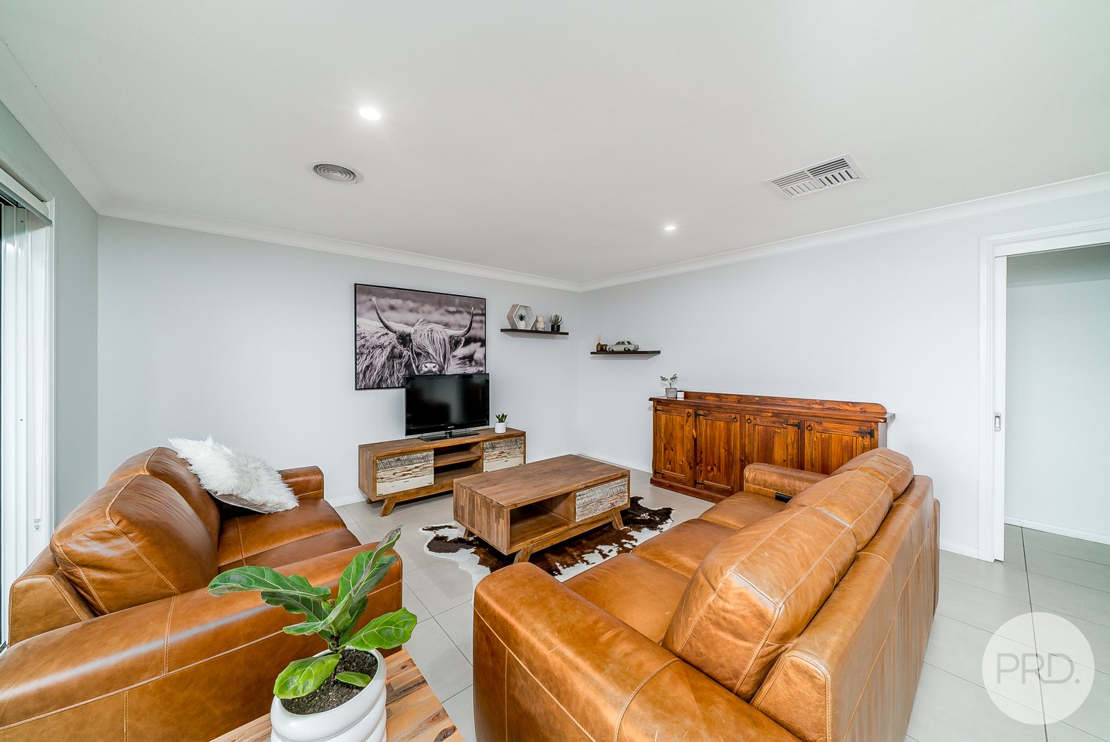 9 Yulong Street GLENFIELD PARK 3