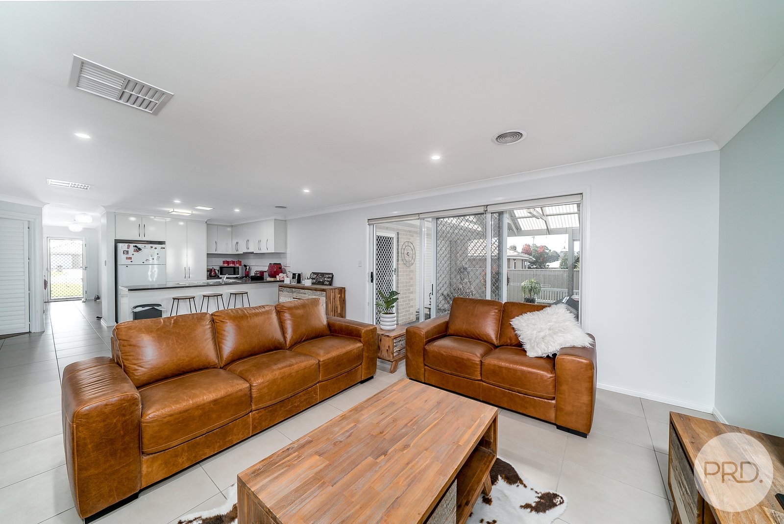 9 Yulong Street GLENFIELD PARK 5