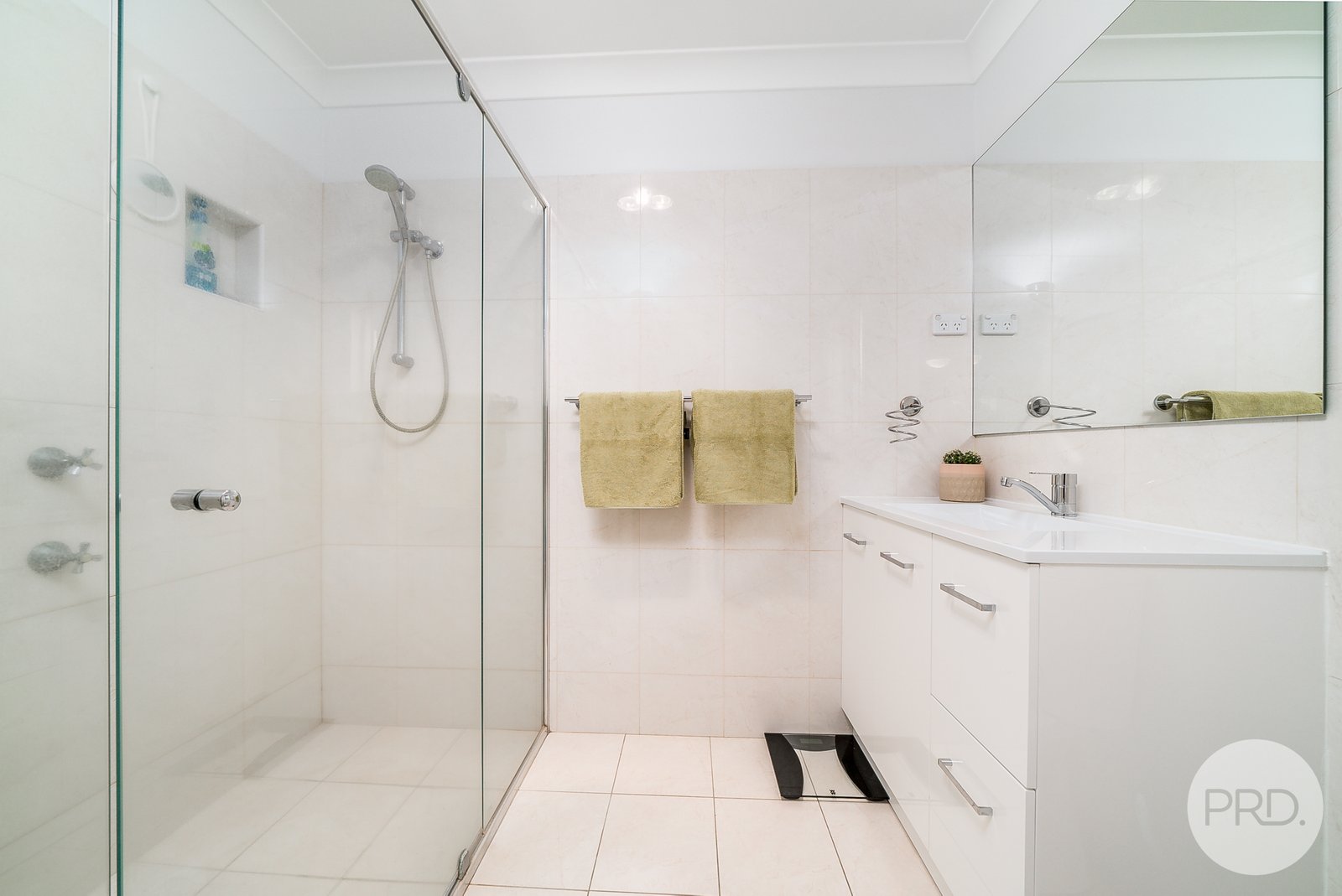 9 Yulong Street GLENFIELD PARK 9