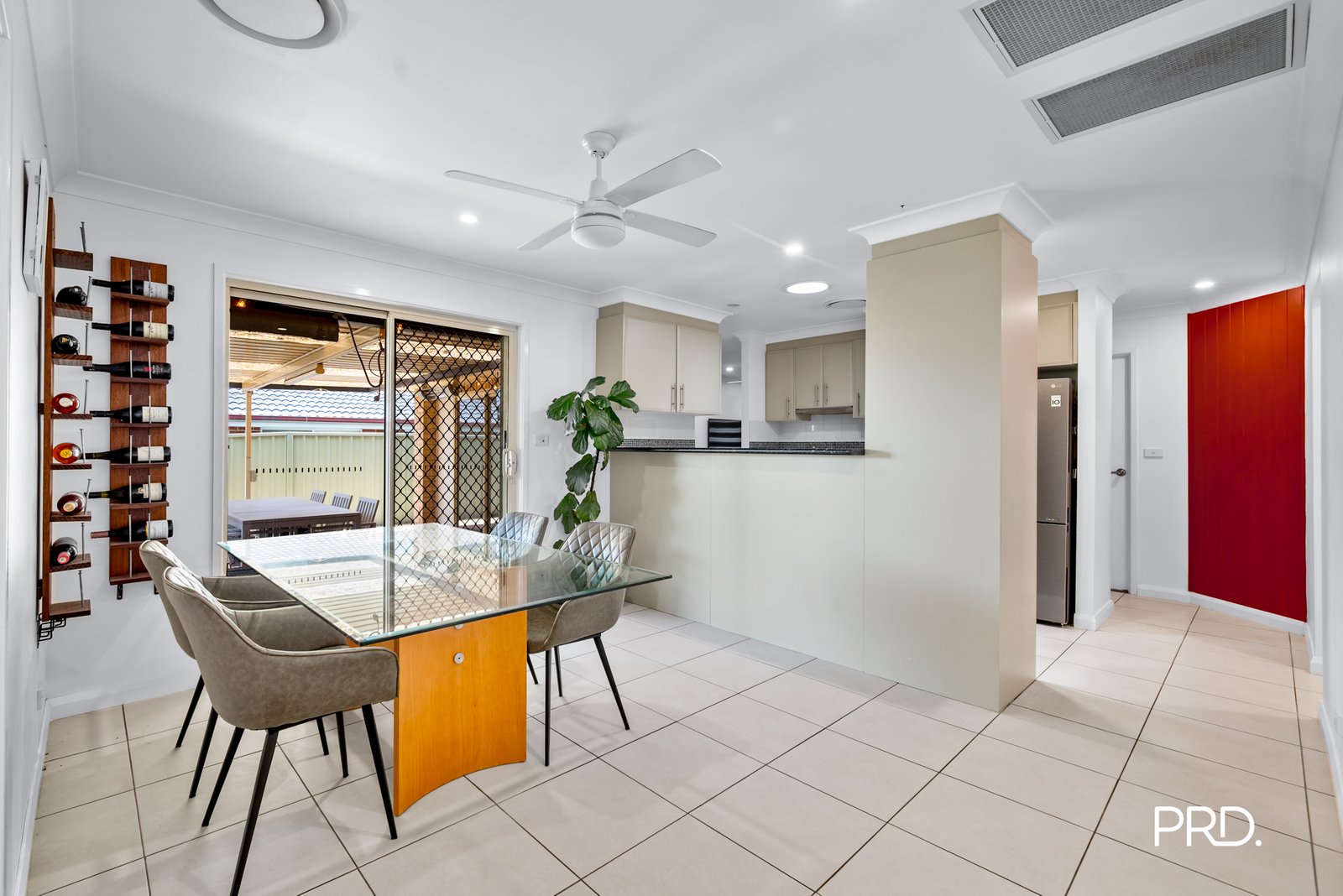 9 Yuroka St  GLENMORE PARK 2