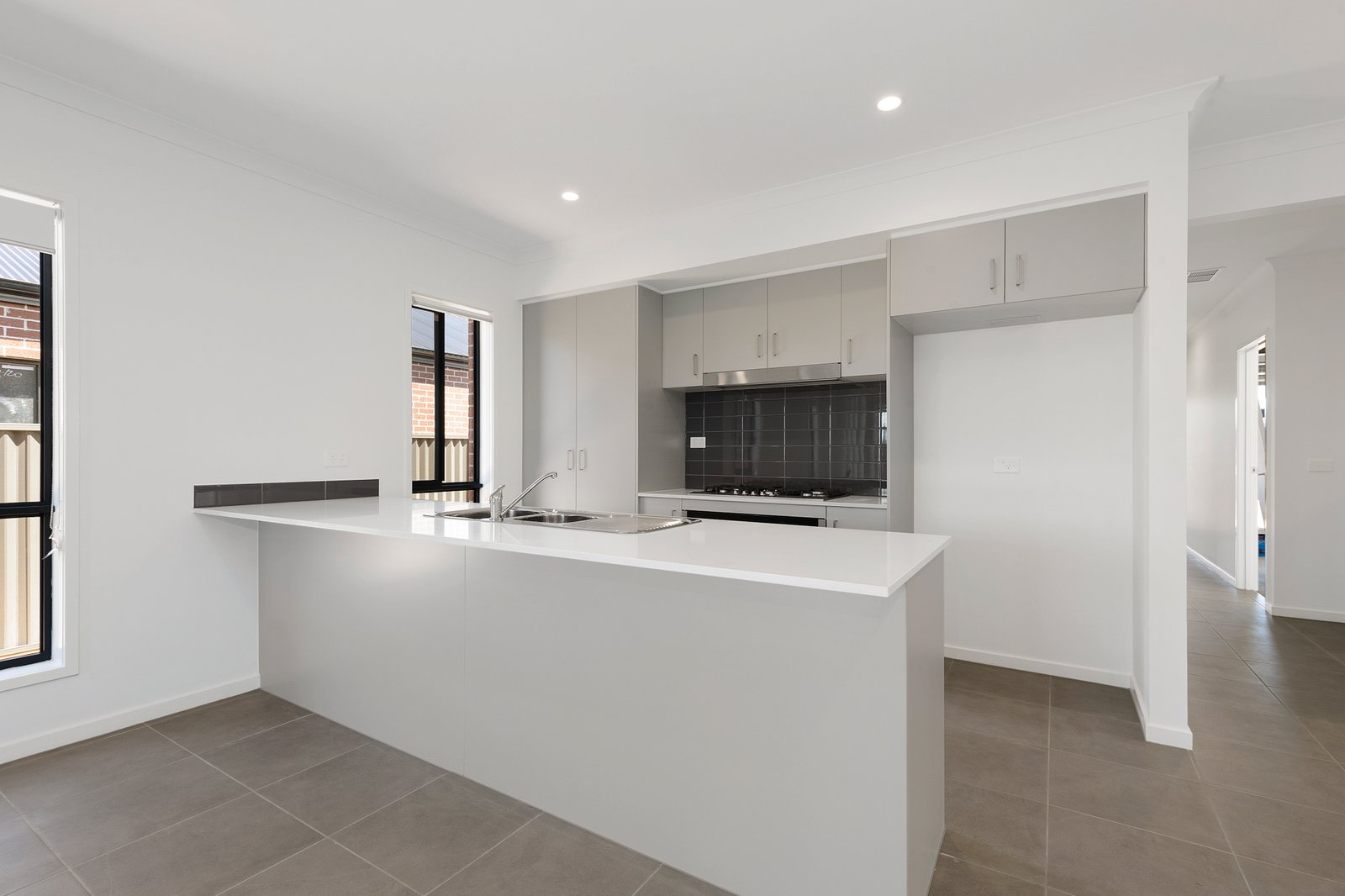 Gallery: 9 Zircon Street