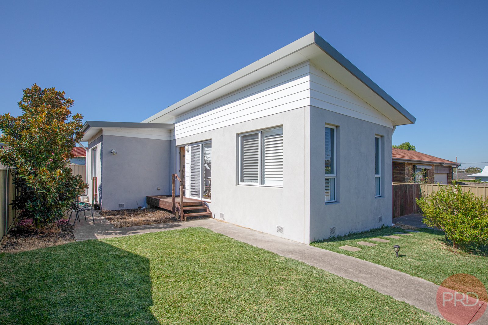 90 & 90A Porter Avenue EAST MAITLAND 2