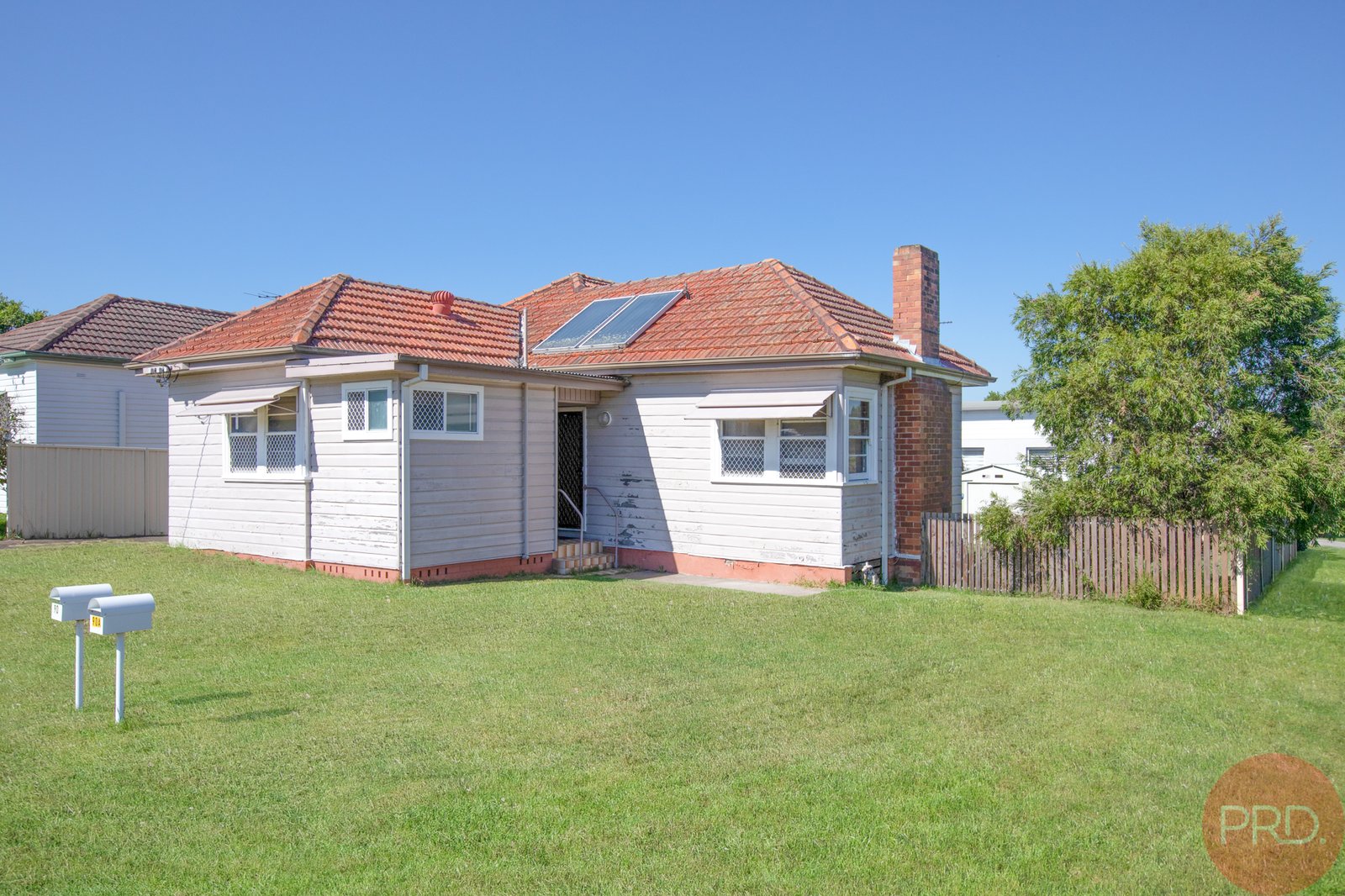 90 & 90A Porter Avenue EAST MAITLAND 8