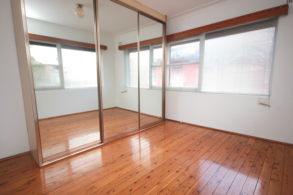 90-92 The Grand Parade BRIGHTON LE SANDS 5