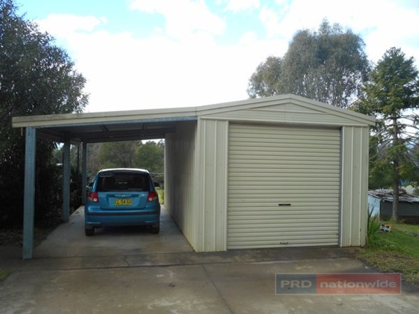 90-96 Blowering Road TUMUT 4