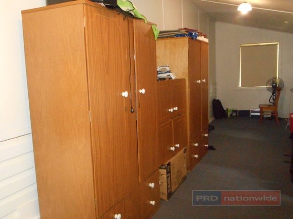 90-96 Blowering Road TUMUT 7