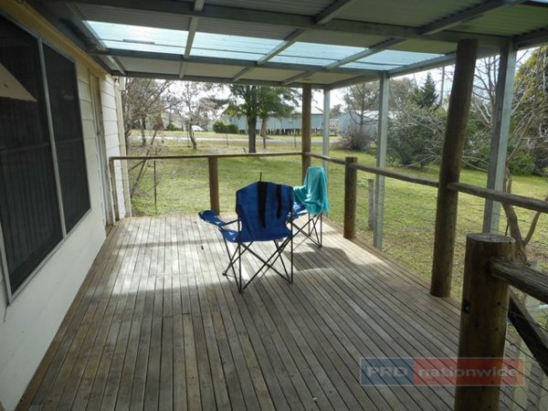 90-96 Blowering Road TUMUT 14