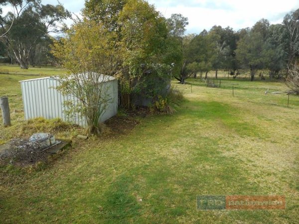 90-96 Blowering Road TUMUT 15