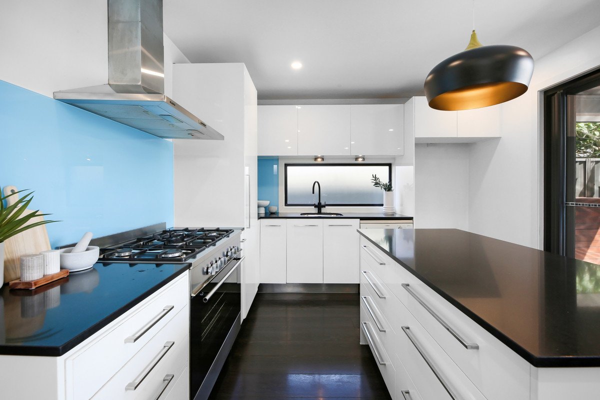 90 Albion Avenue MIAMI 7