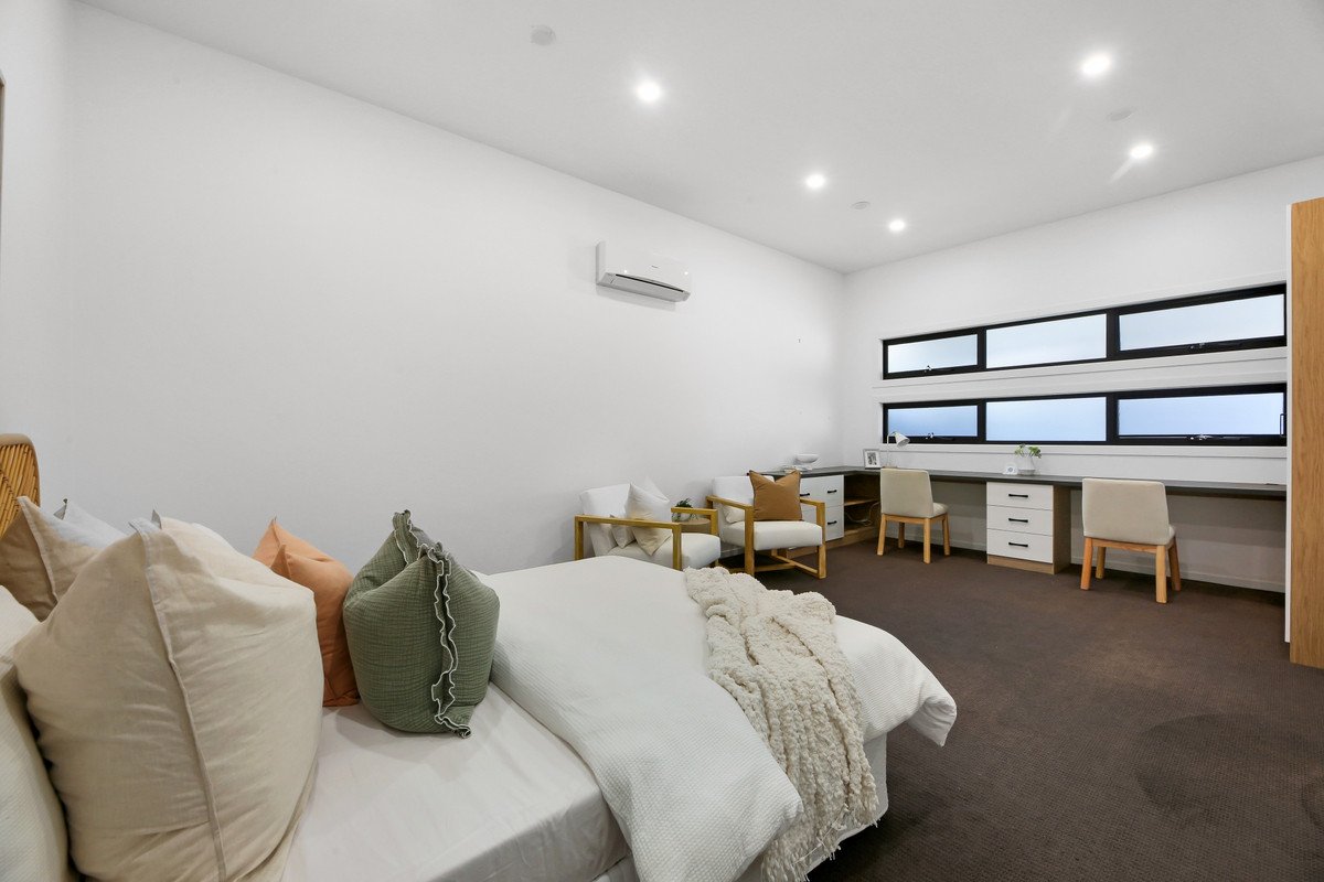 90 Albion Avenue MIAMI 13