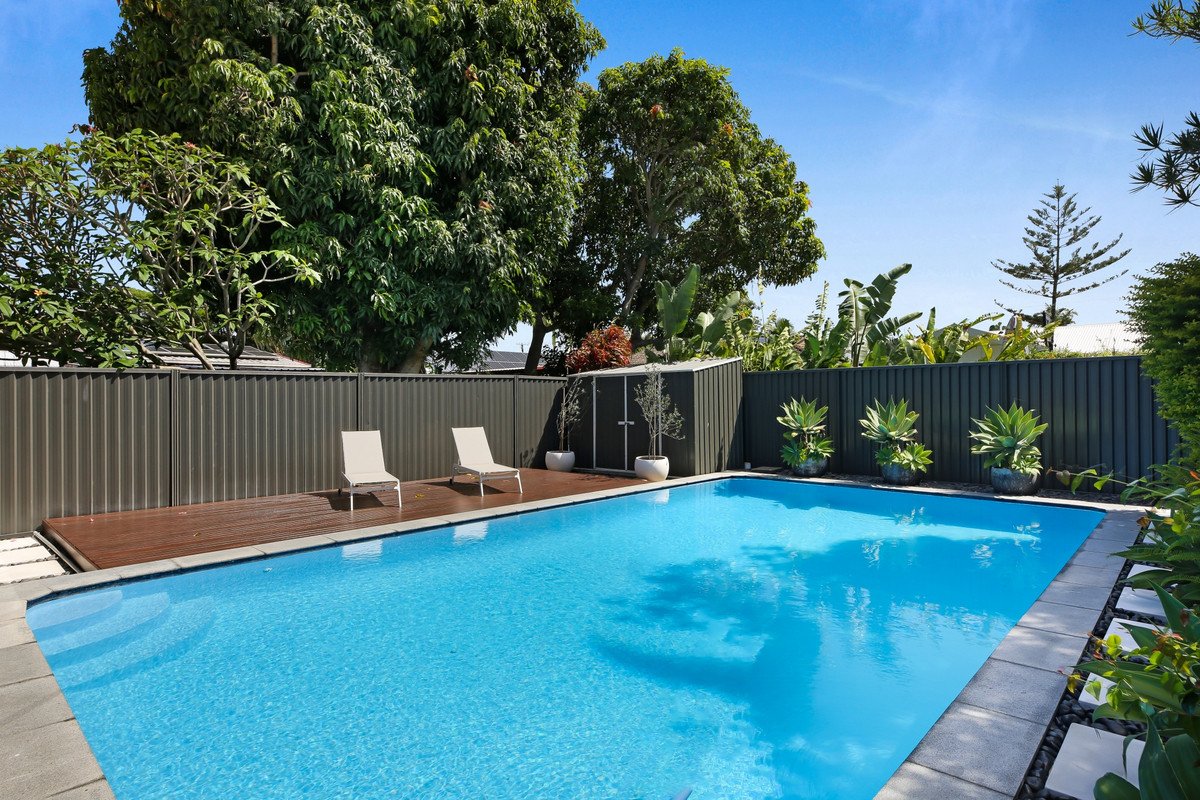 90 Albion Avenue MIAMI 18