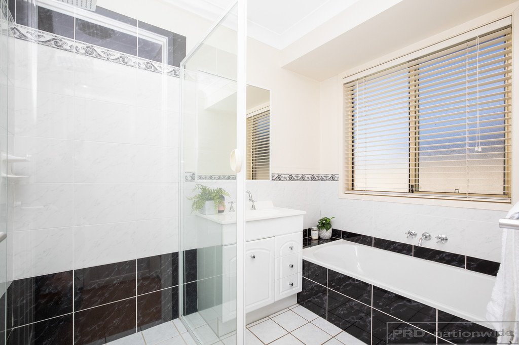 90 Avery Street RUTHERFORD 17