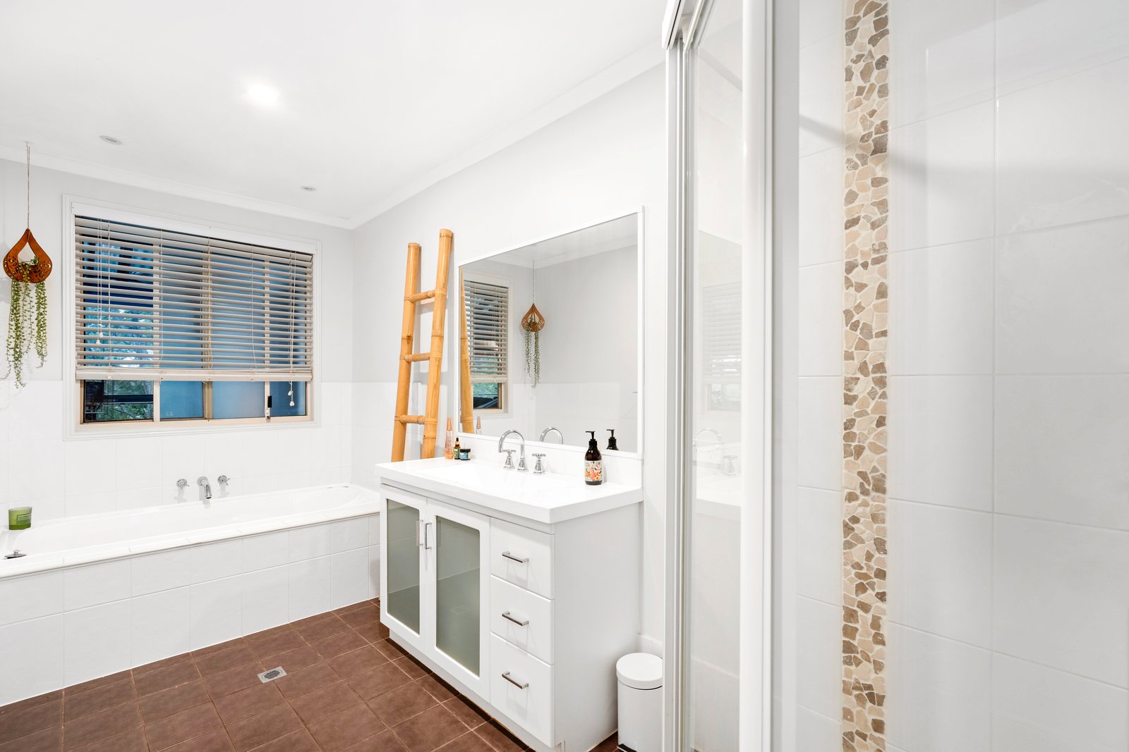 90 Avocado Street ELANORA 13