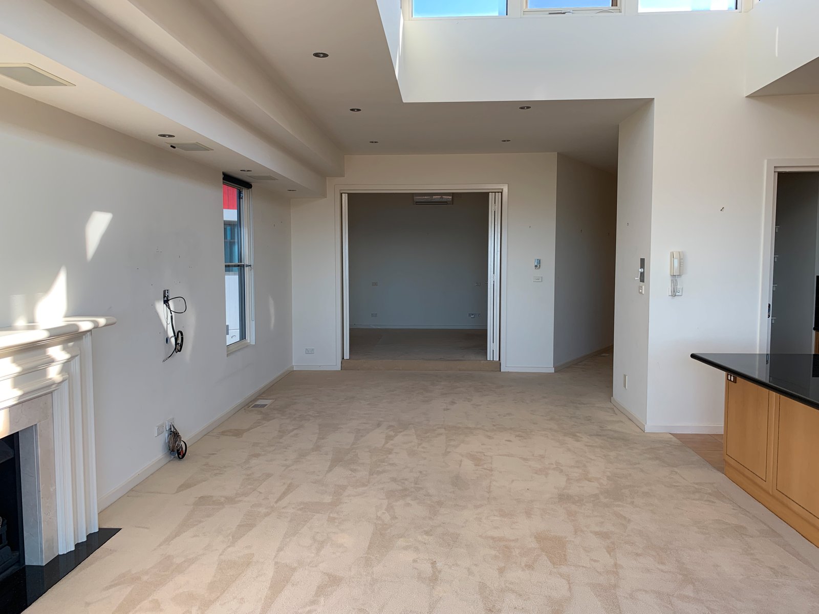 Gallery: 90 Beach Road