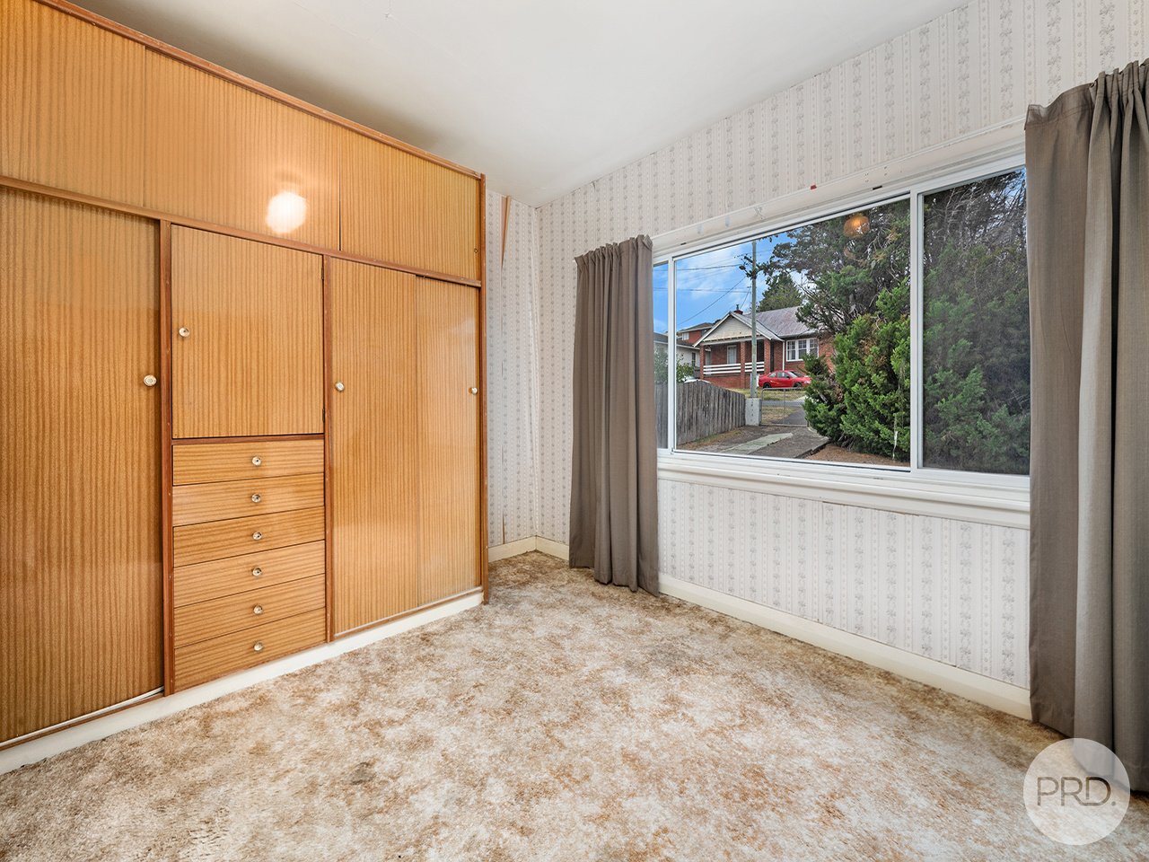 90 Bowen Road LUTANA 9