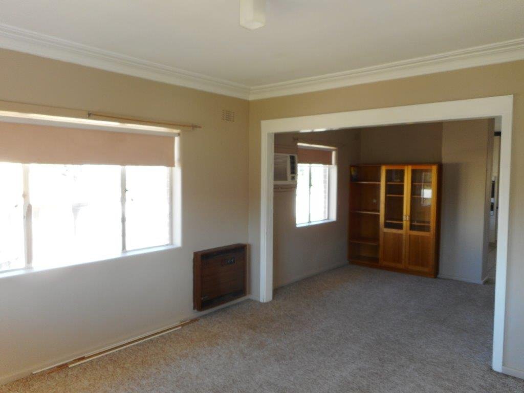 90 Broughton Street TUMUT 2