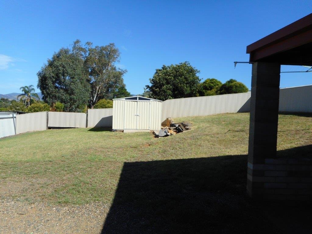 90 Broughton Street TUMUT 7