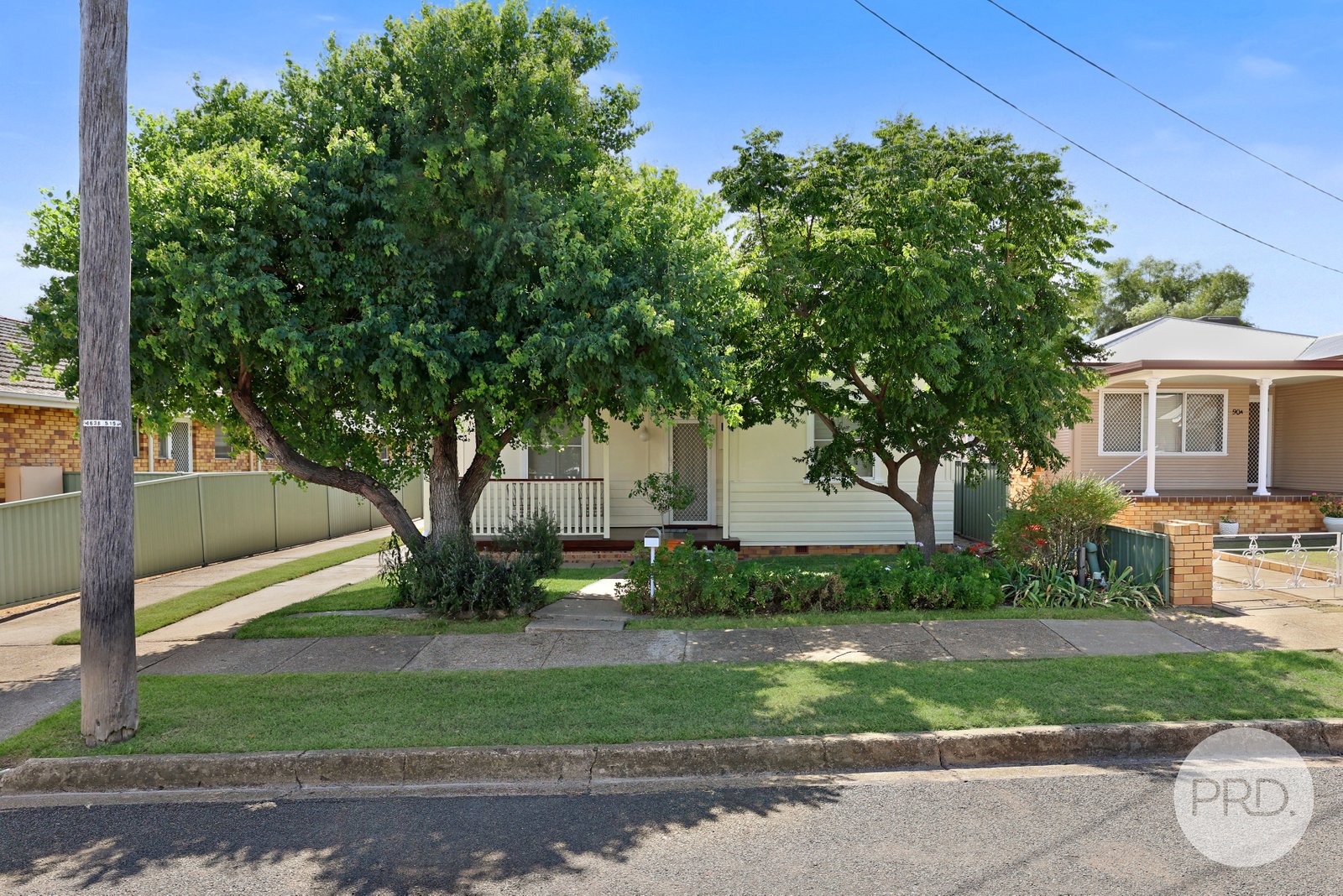 90 Denison Street TAMWORTH 1