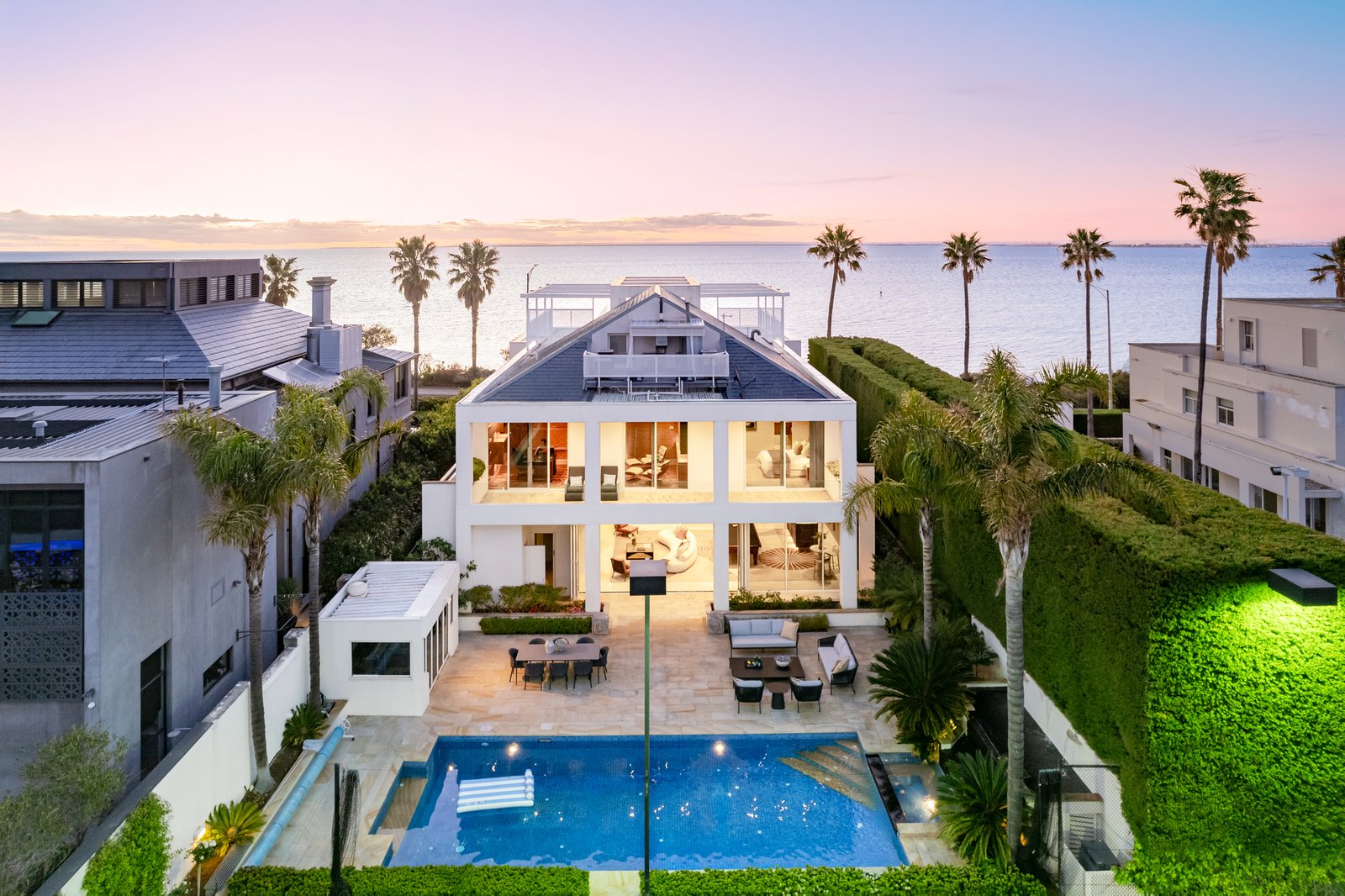 Real Estate and Property in 90 Esplanade, Brighton, VIC