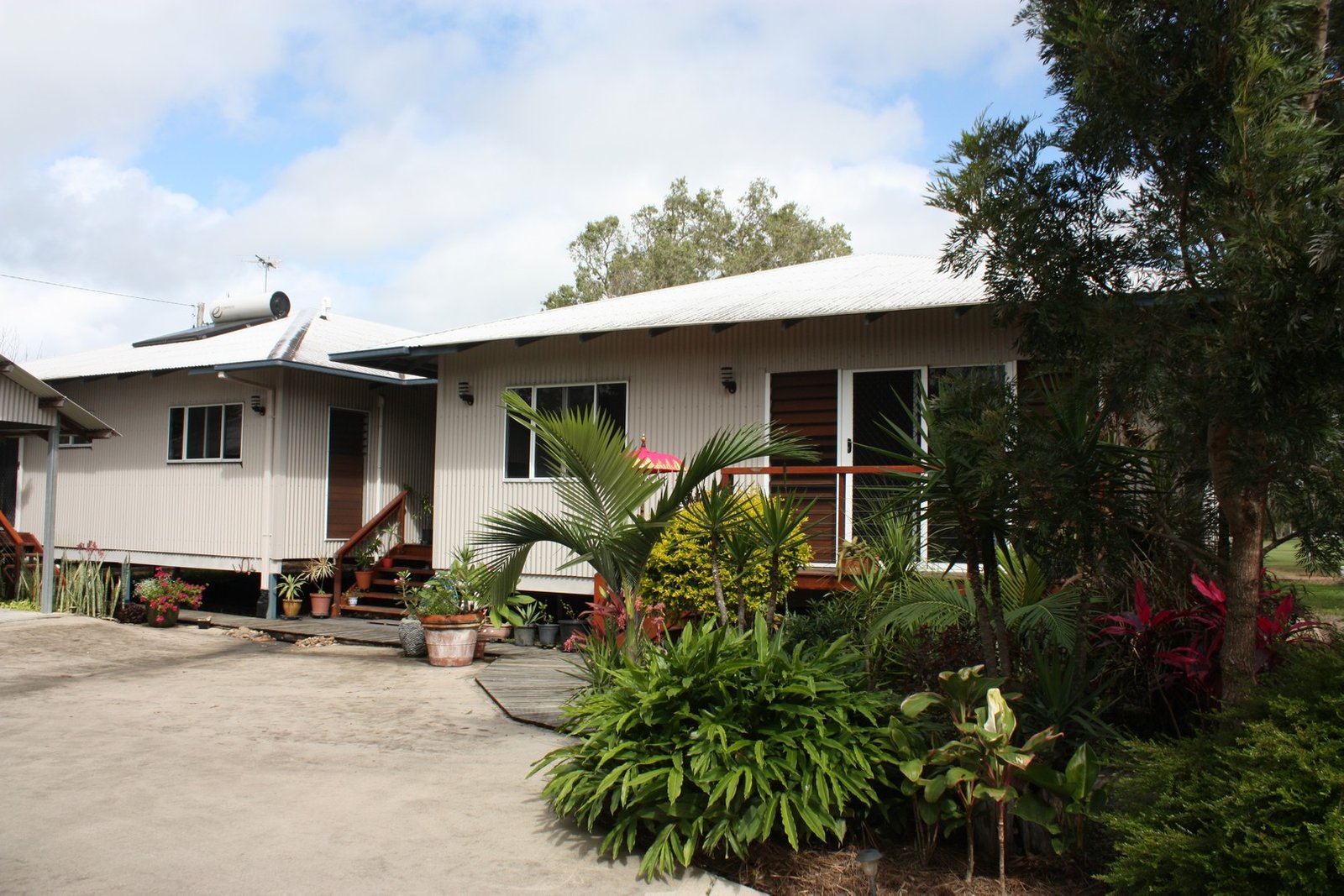 90 Faust Street PROSERPINE 1