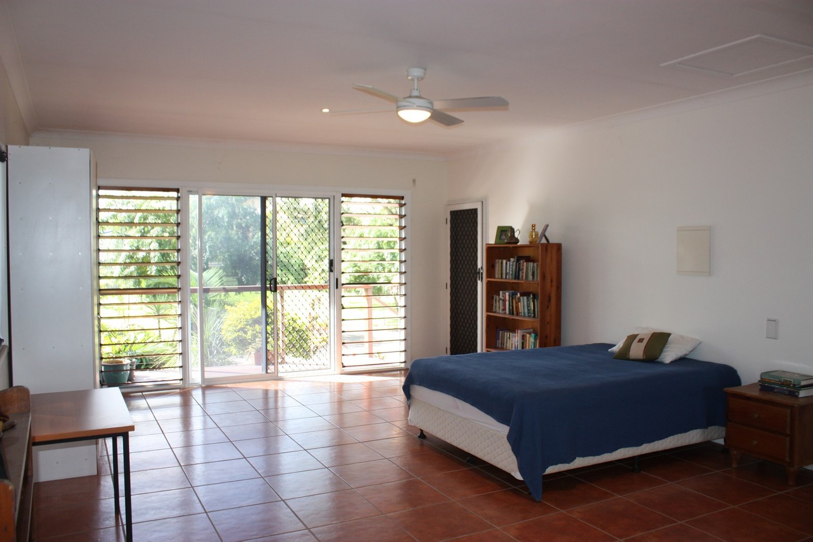 90 Faust Street PROSERPINE 4
