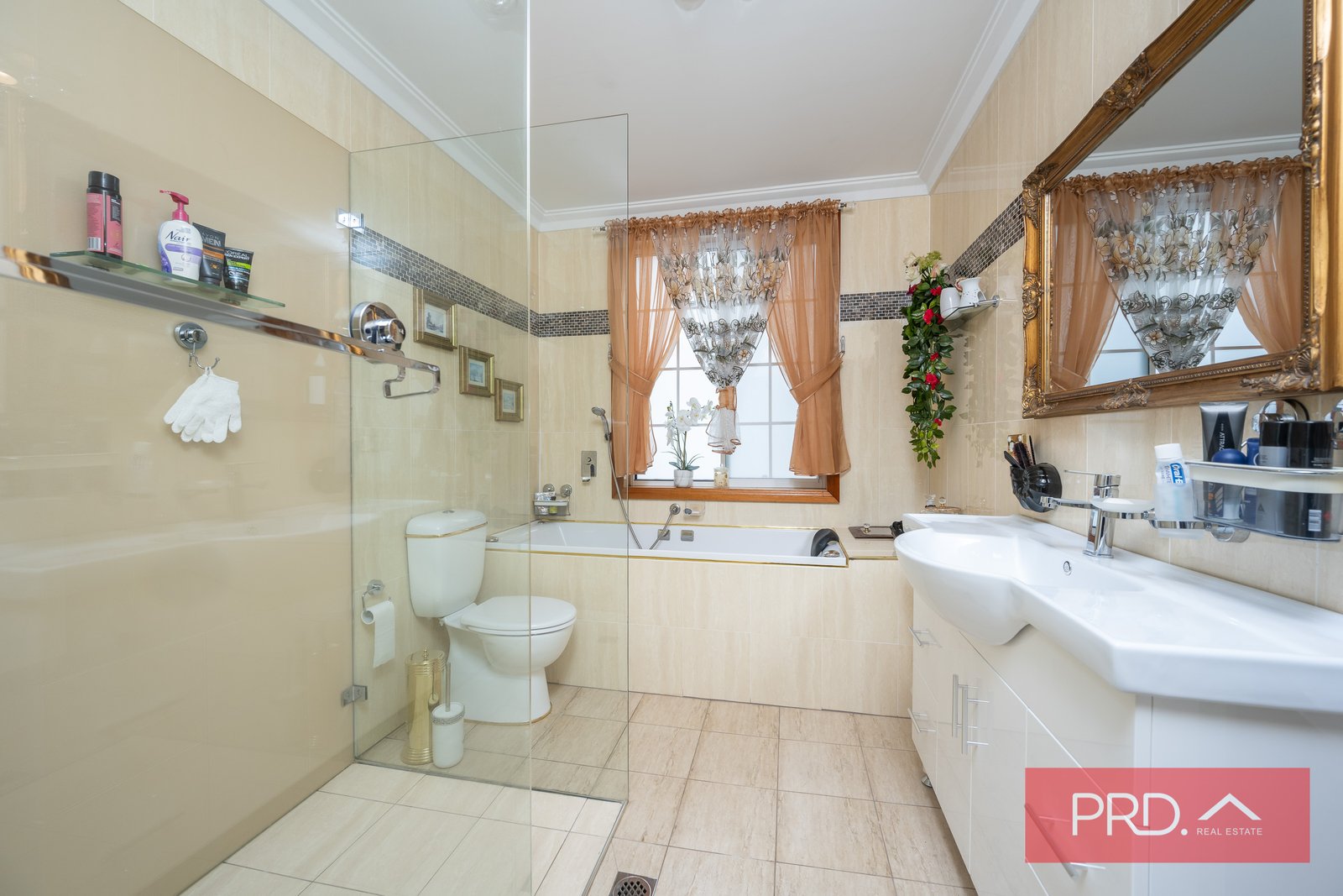 90 Hemphill Avenue MOUNT PRITCHARD 2