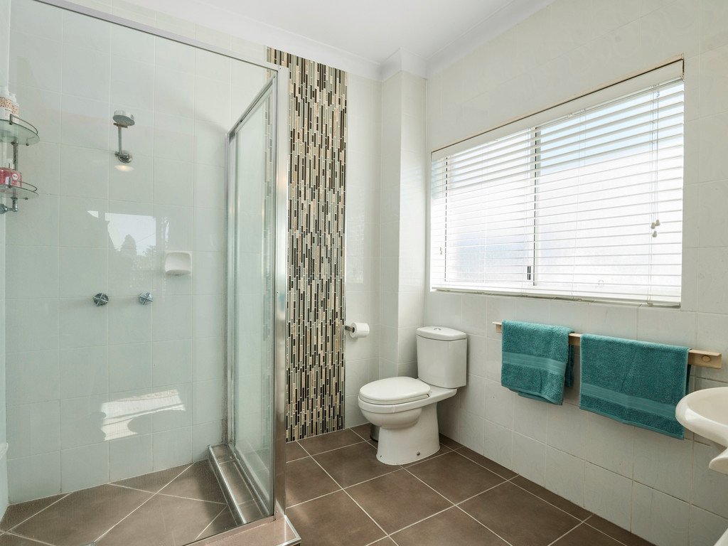90 Jacaranda Ave  TWEED HEADS WEST 8