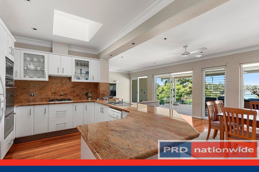 90 Lansdowne Parade OATLEY 4