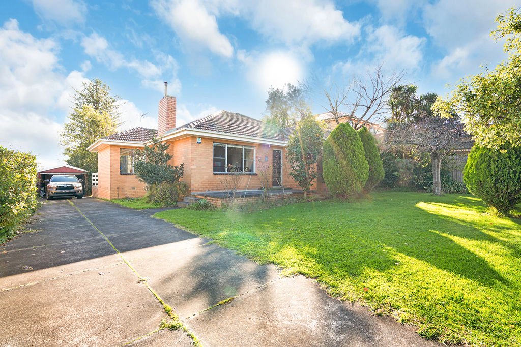 Real Estate and Property in 90 Leeds Street, Doncaster East, VIC