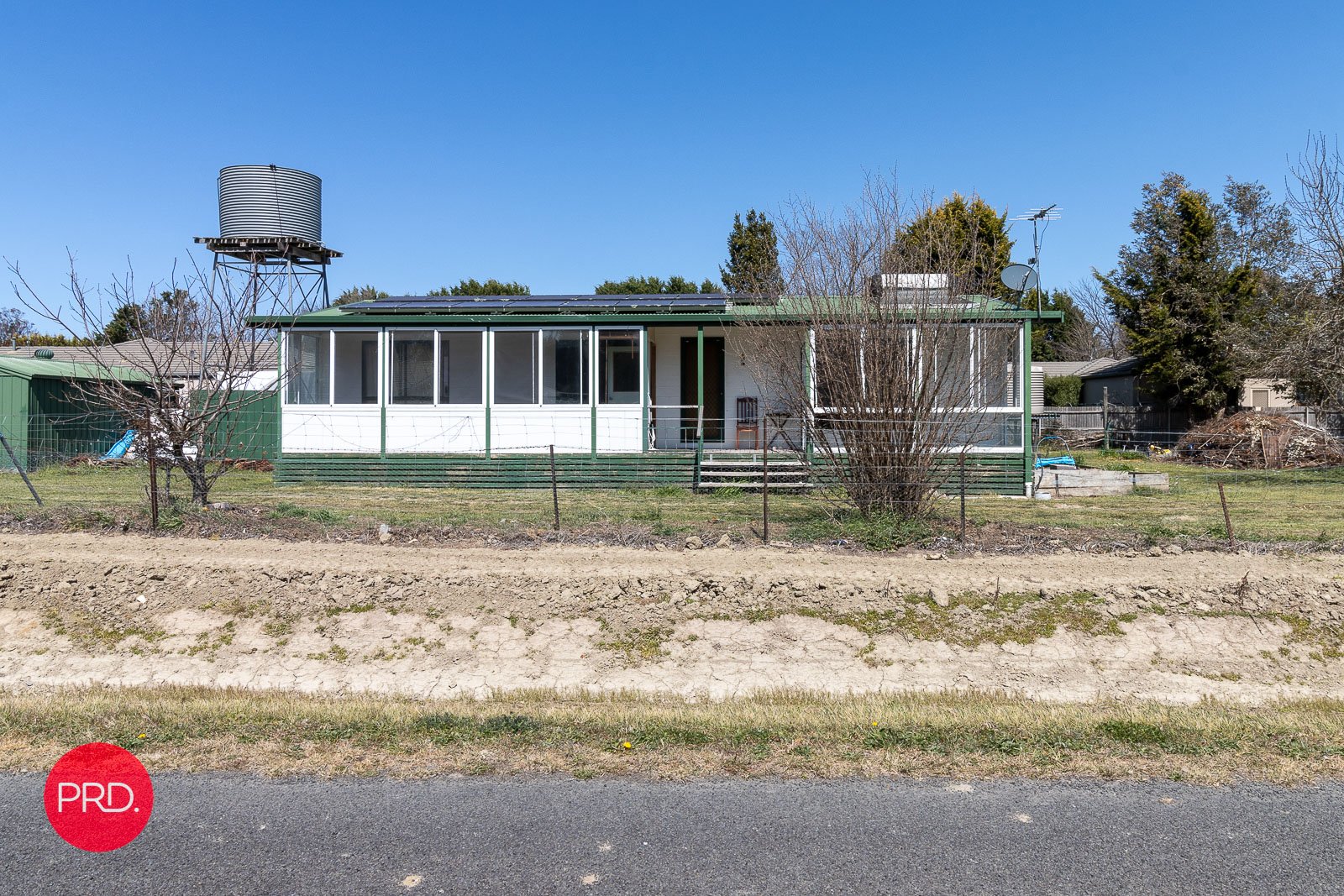 90 Molonglo Street BUNGENDORE 12