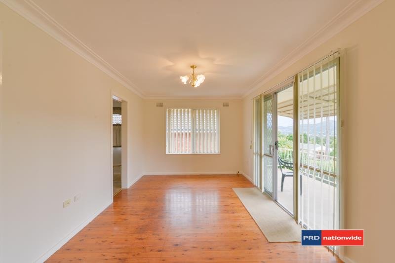 90 Oak Street TAMWORTH 2
