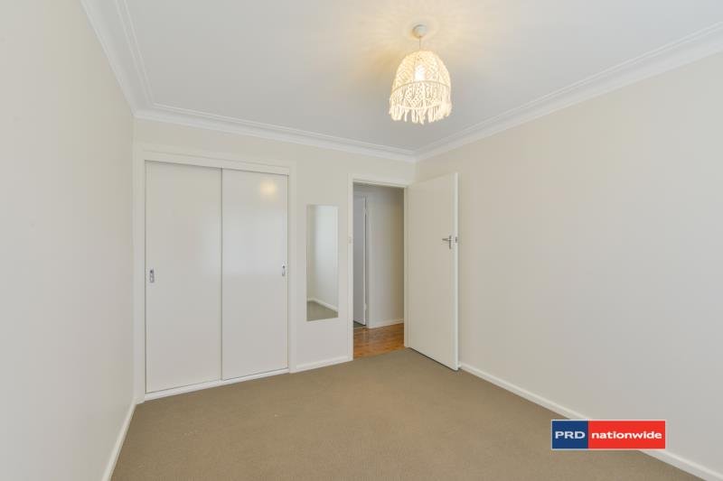 90 Oak Street TAMWORTH 7