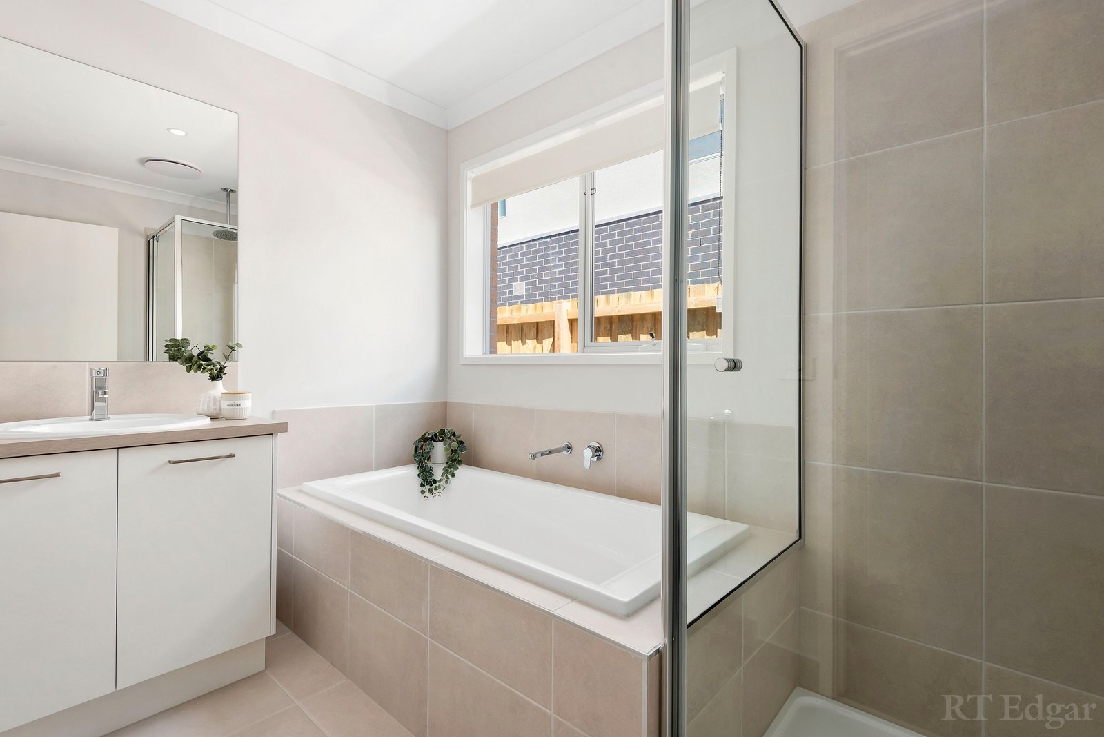 Real Estate and Property in 90 Opal Drive, Leopold, VIC