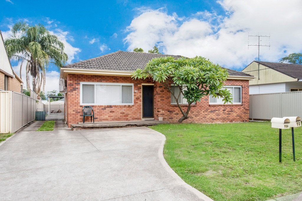 90 Penrose Cres  SOUTH PENRITH 1