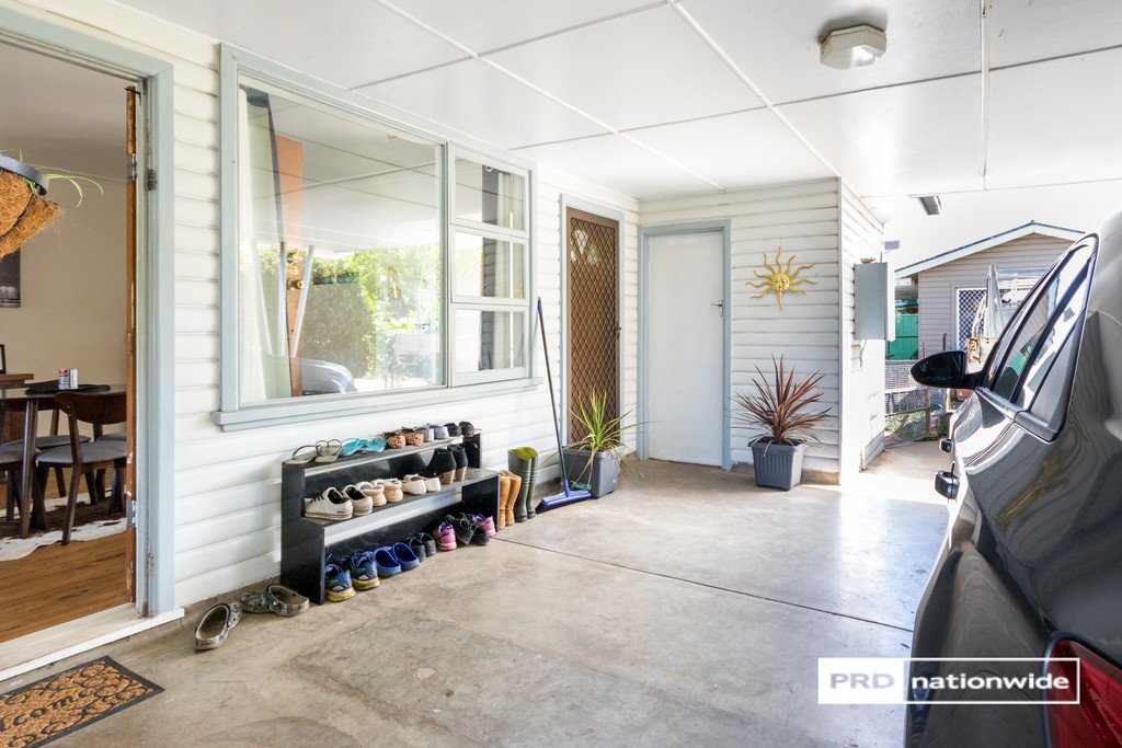 90 Piper Street TAMWORTH 8
