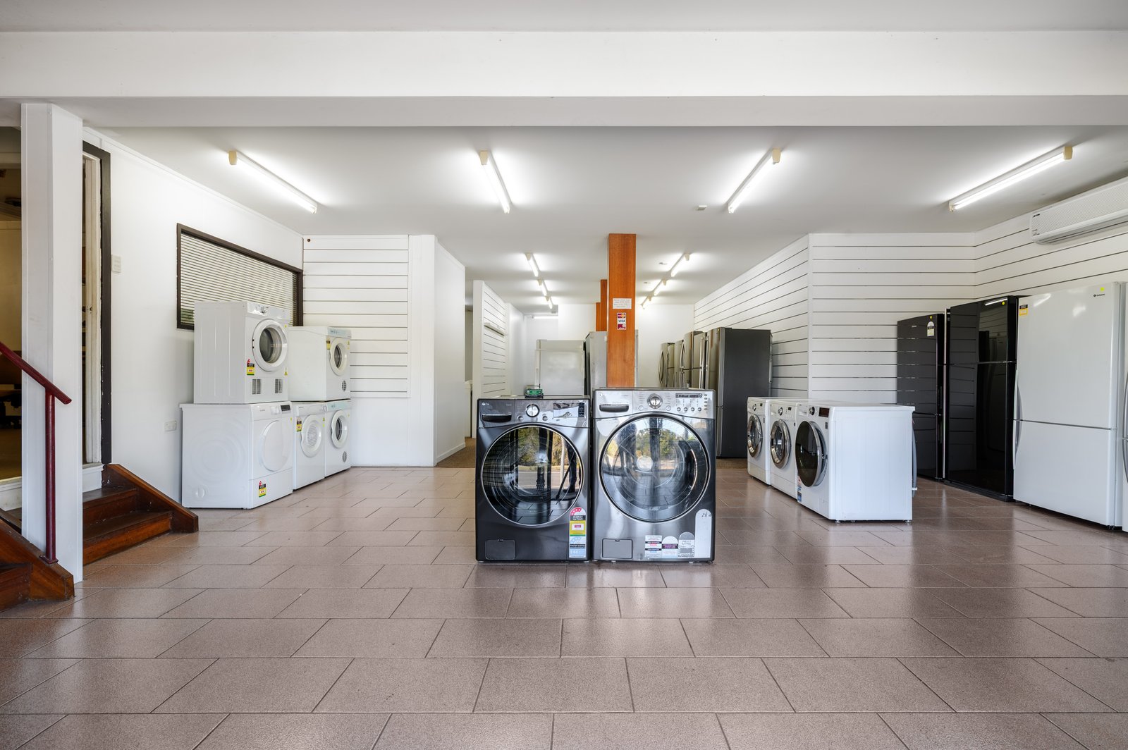 90 River Road GYMPIE 4