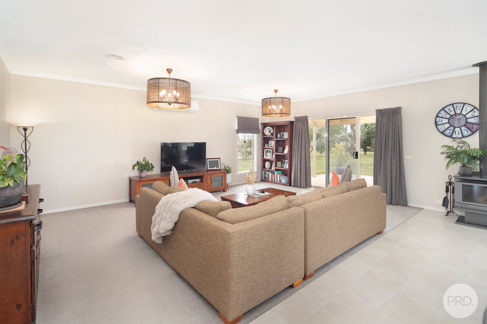 90 School Lane CAMBRIAN HILL 8