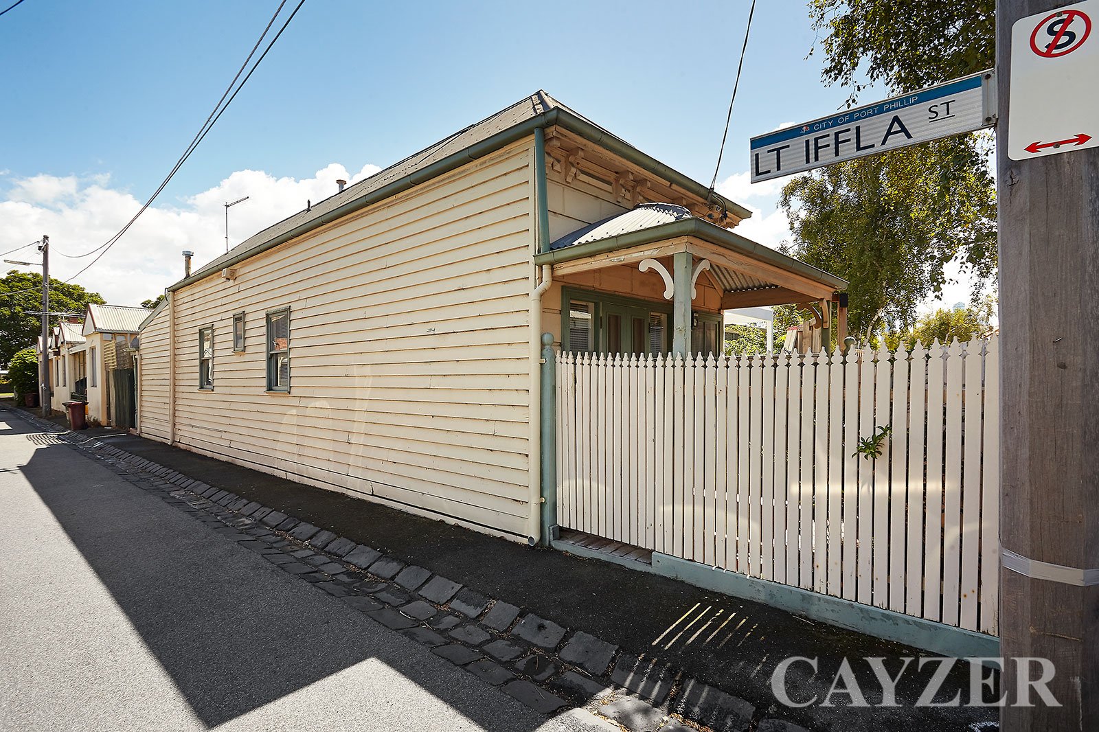 Gallery: 90 Smith Street